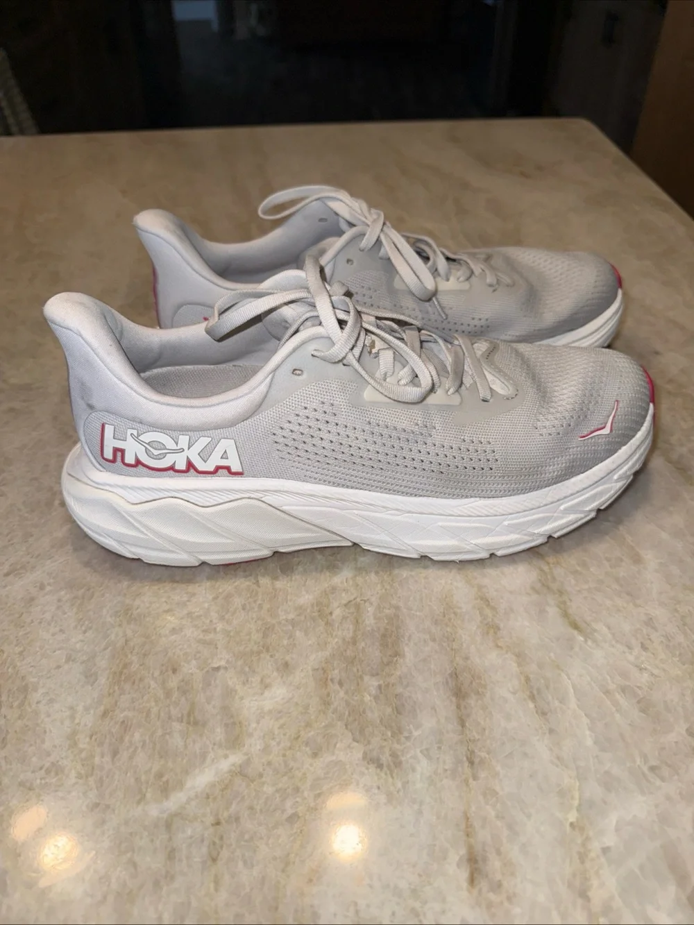 Women’s Hoka One One Arahi 7